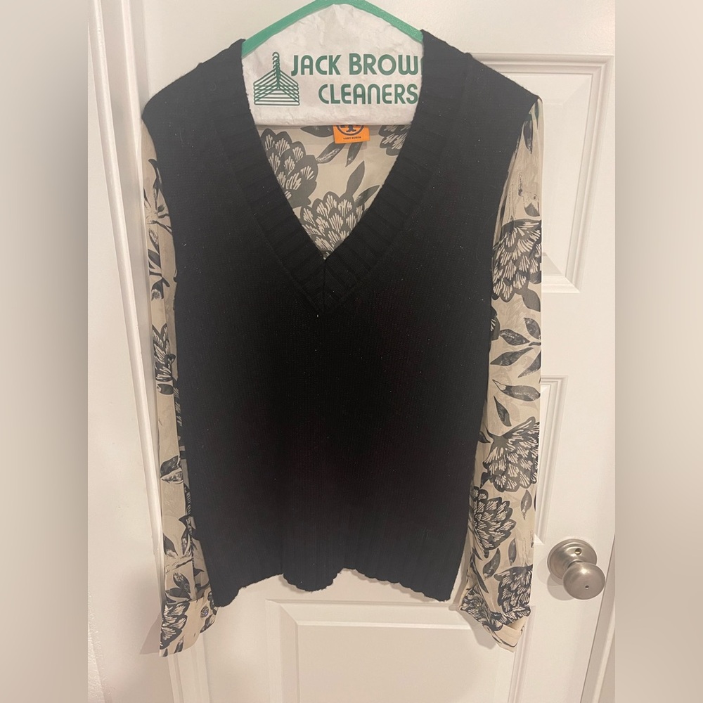 Tory Burch Black and Cream Sweater
